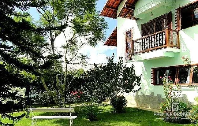 Imagem Casa à venda, 460 m² por R$ 1.500.000,00 - Golfe - Teresópolis/RJ