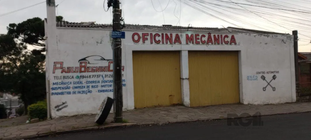 Imagem Casa 5 dormitórios, bairro Camaquã.