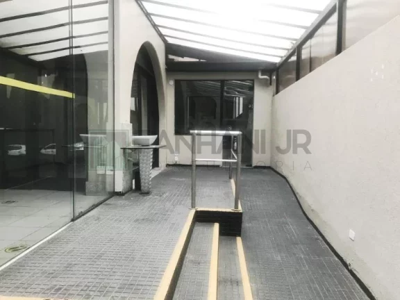 Imagem Imóvel comercial de alto padrão no Jardim Paulista: 5 salas, 6 banheiros, 3 vagas, 588m² - São Paulo-SP