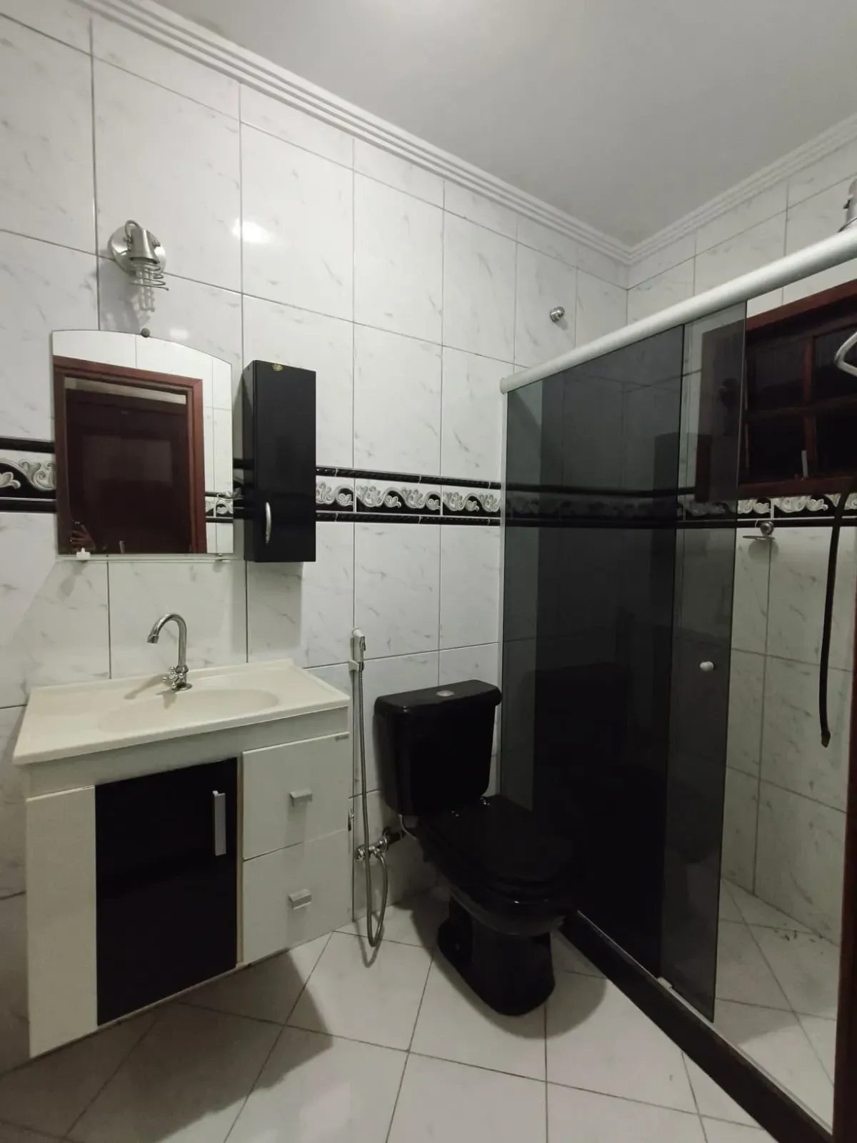 Imagem Casa com 2 Quartos à Venda, 120 m² em Engenhoca - Niterói