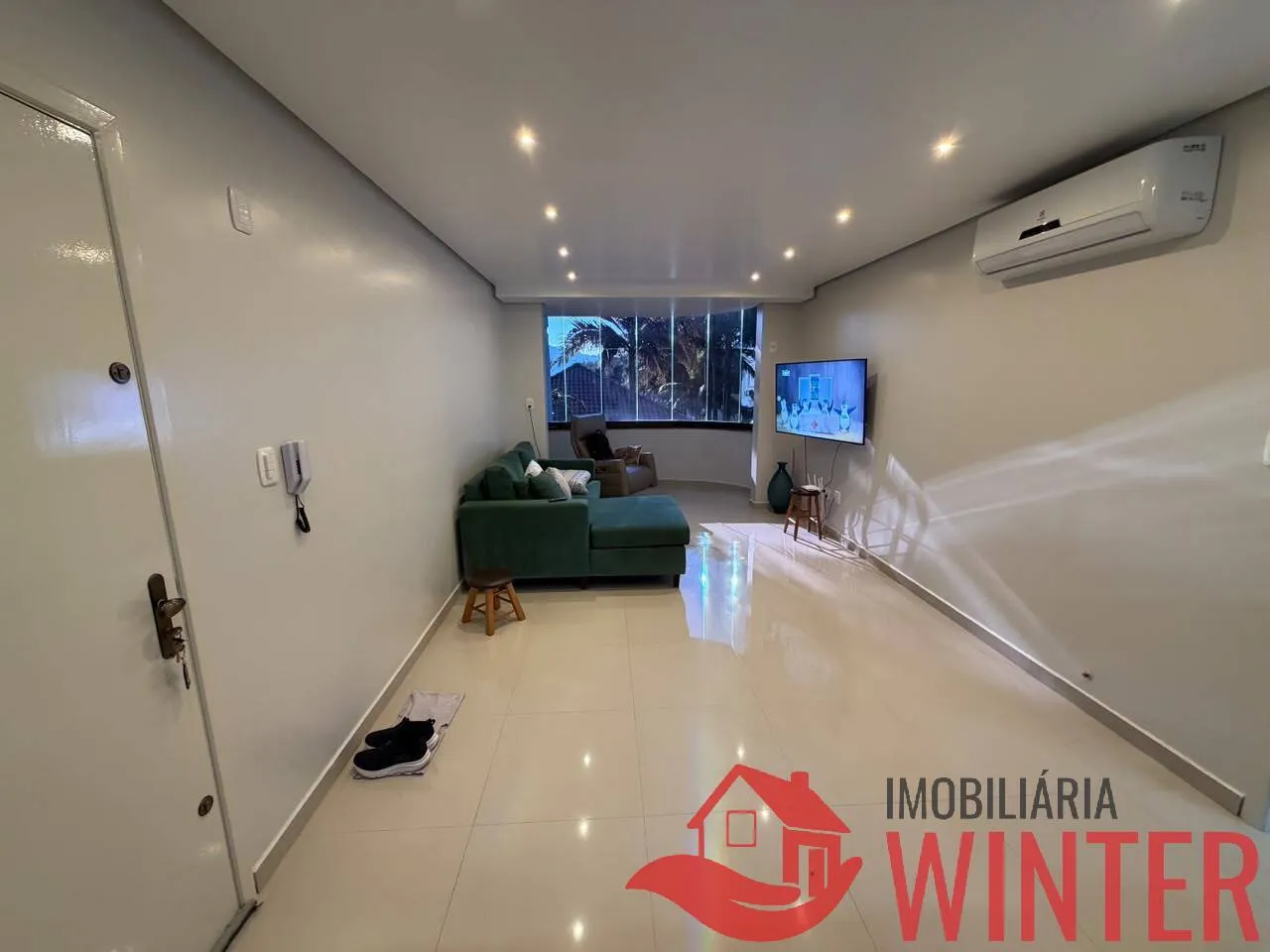 Imagem Apto mobiliado com 2 dorm e 2 vagas.