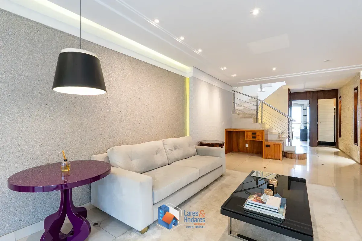 Imagem Casa no condomínio América para venda com 4 quartos, sendo 4 suítes, 383m²