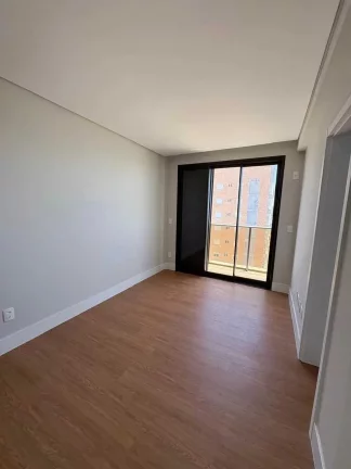 Imagem Apartamento com 3 suítes e 2 vagas de garagem em Piçarras/SC