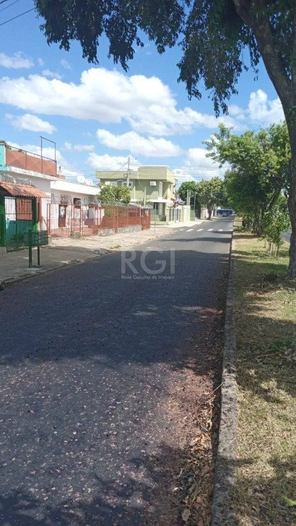 Imagem Terreno para Venda - 300m², 0 dormitórios, Sarandi