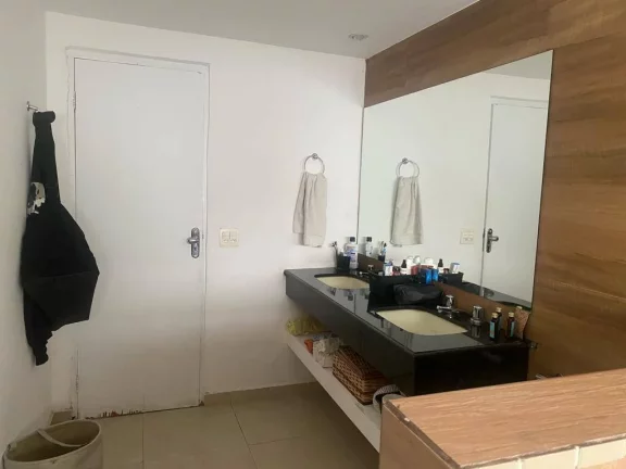Imagem Casa com vista para o mar a venda com 6 dormitórios, piscina, área gourmet
