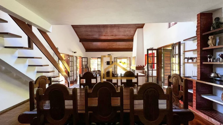 Imagem Casa de Campo com 5 Suítes e Piscina em Condomínio com Lagos e Lazer à 25 minutos do centro de Teresópolis/RJ