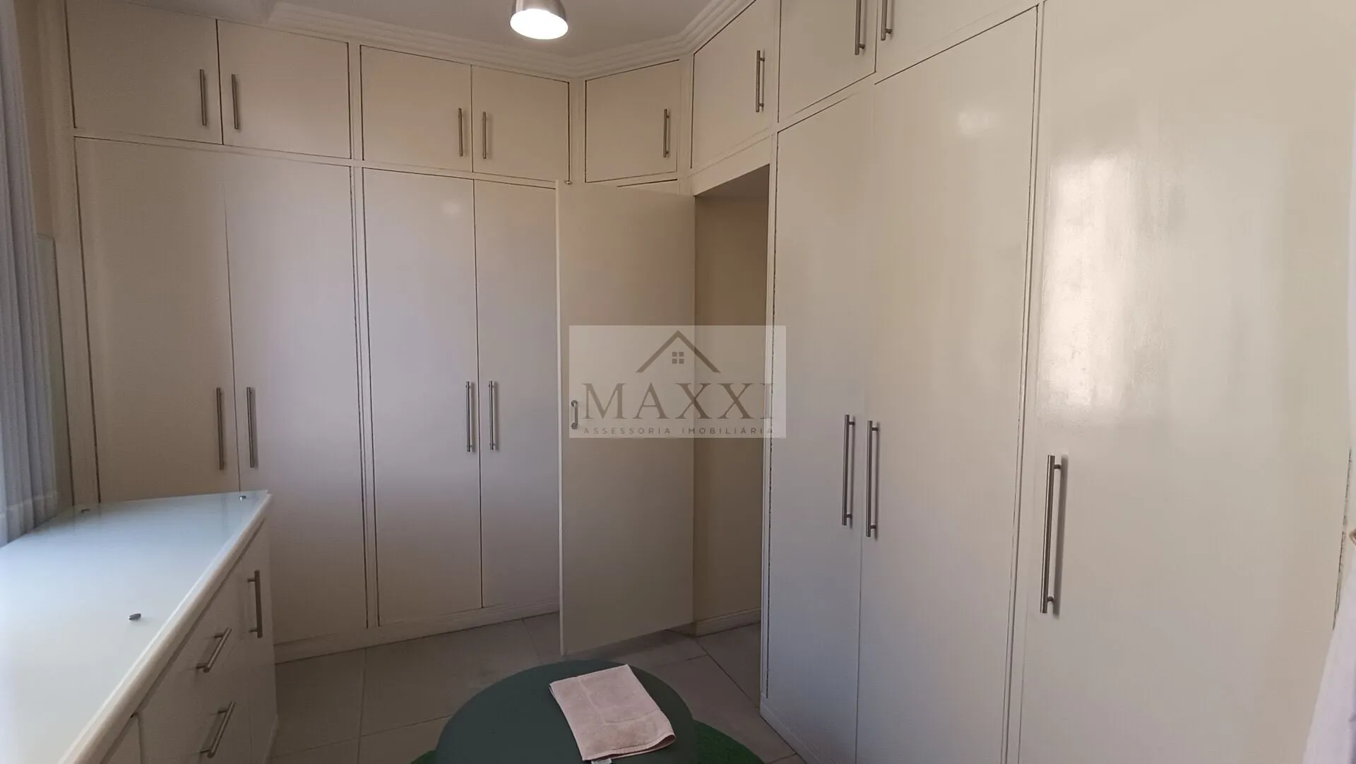 Imagem Edifício Tour Fontainebleau - Oportunidade Única: Apartamento à Venda no Bairro Tijuca, Rio de Janeiro-RJ