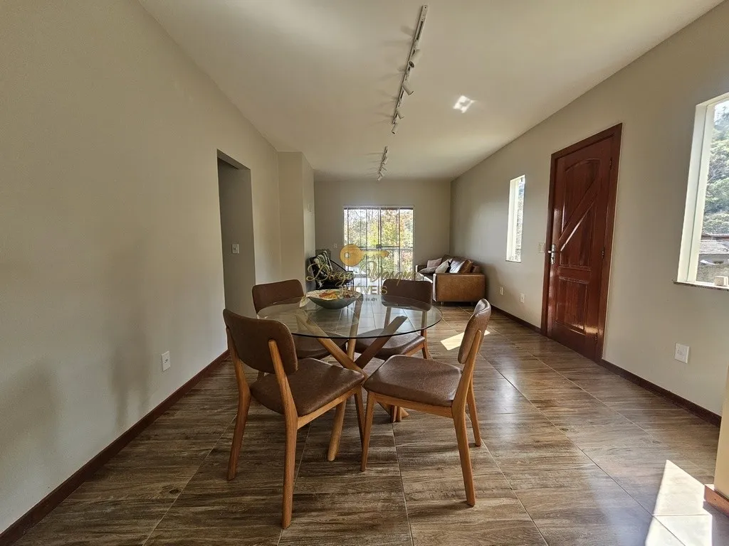 Imagem Casa em Condomínio para Venda em Teresópolis / RJ no bairro Vargem Grande