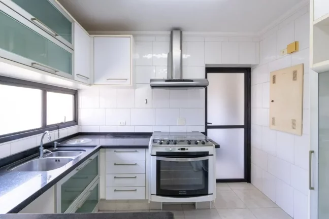 Imagem Apartamento à venda em São Paulo, Vila Andrade, com 2 quartos, 132m2