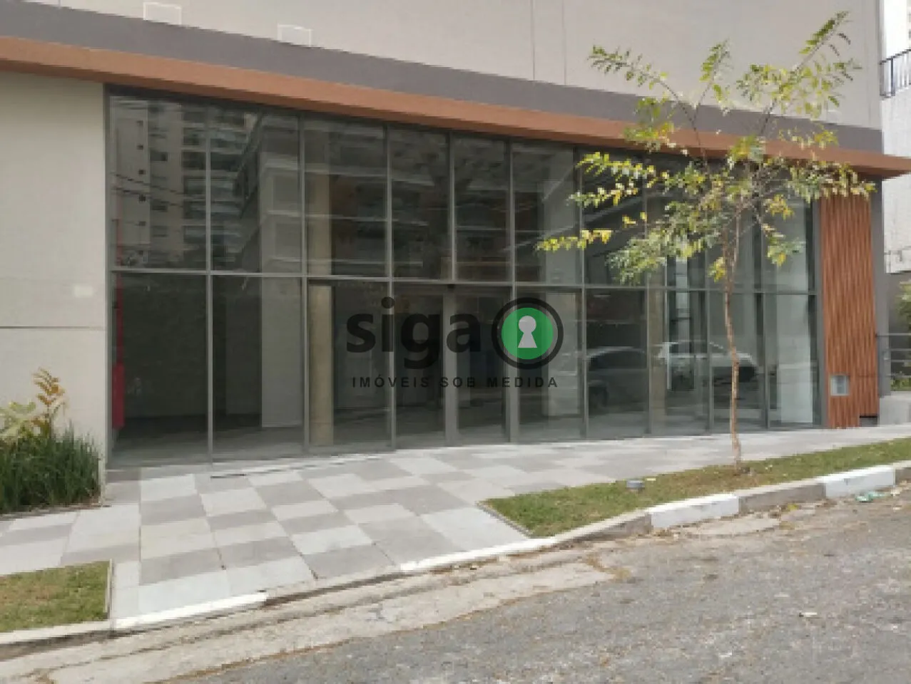 Imagem Sala Comercial com 700m² na avenida Santo Amaro