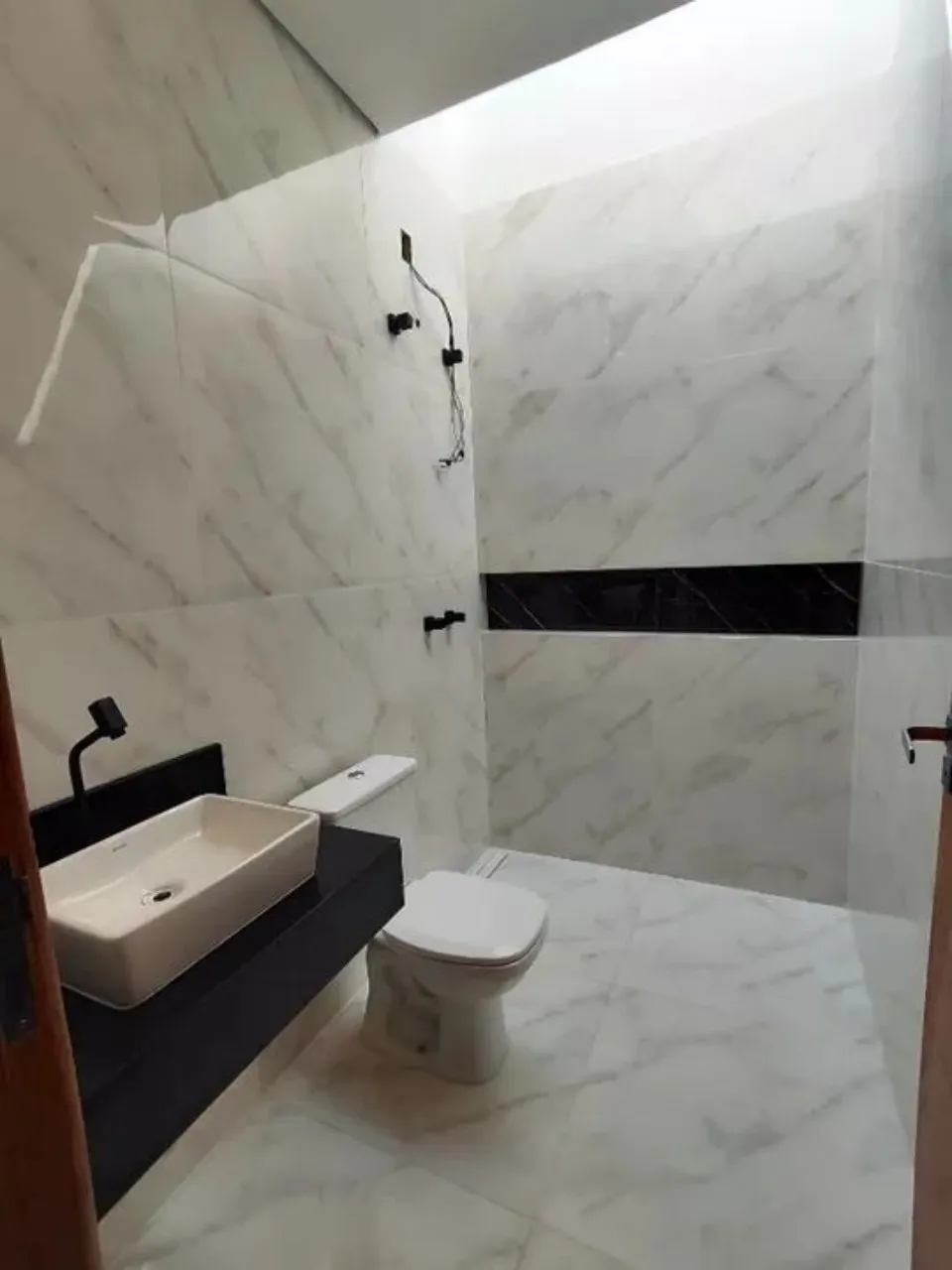 Imagem Casa em Condomínio à Venda em Sorocaba-SP, Horto Florestal: 3 Quartos, 1 Suíte, 1 Banheiro, 2 Vagas, 115,08m²