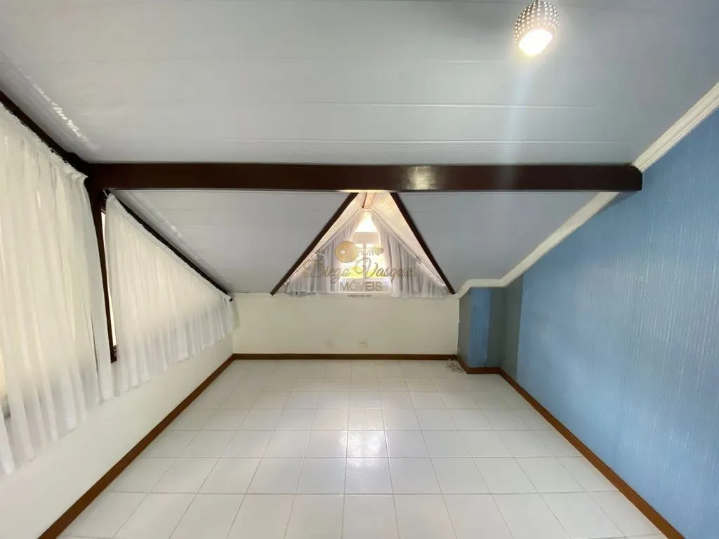 Imagem Casa em Condomínio para Venda em Teresópolis / RJ no bairro Granja Guarani