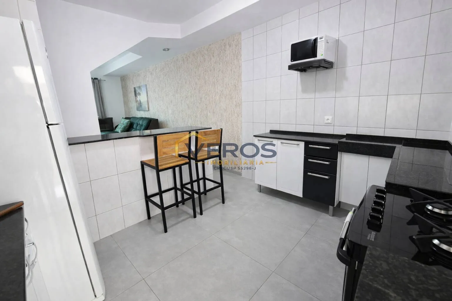 Imagem Casa em condomínio a venda na Martim de Sá com 2 suítes a 500m da praia