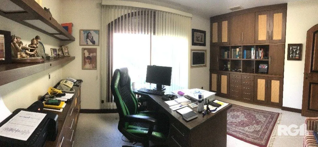Imagem Casa de Condomínio em Cavalhada