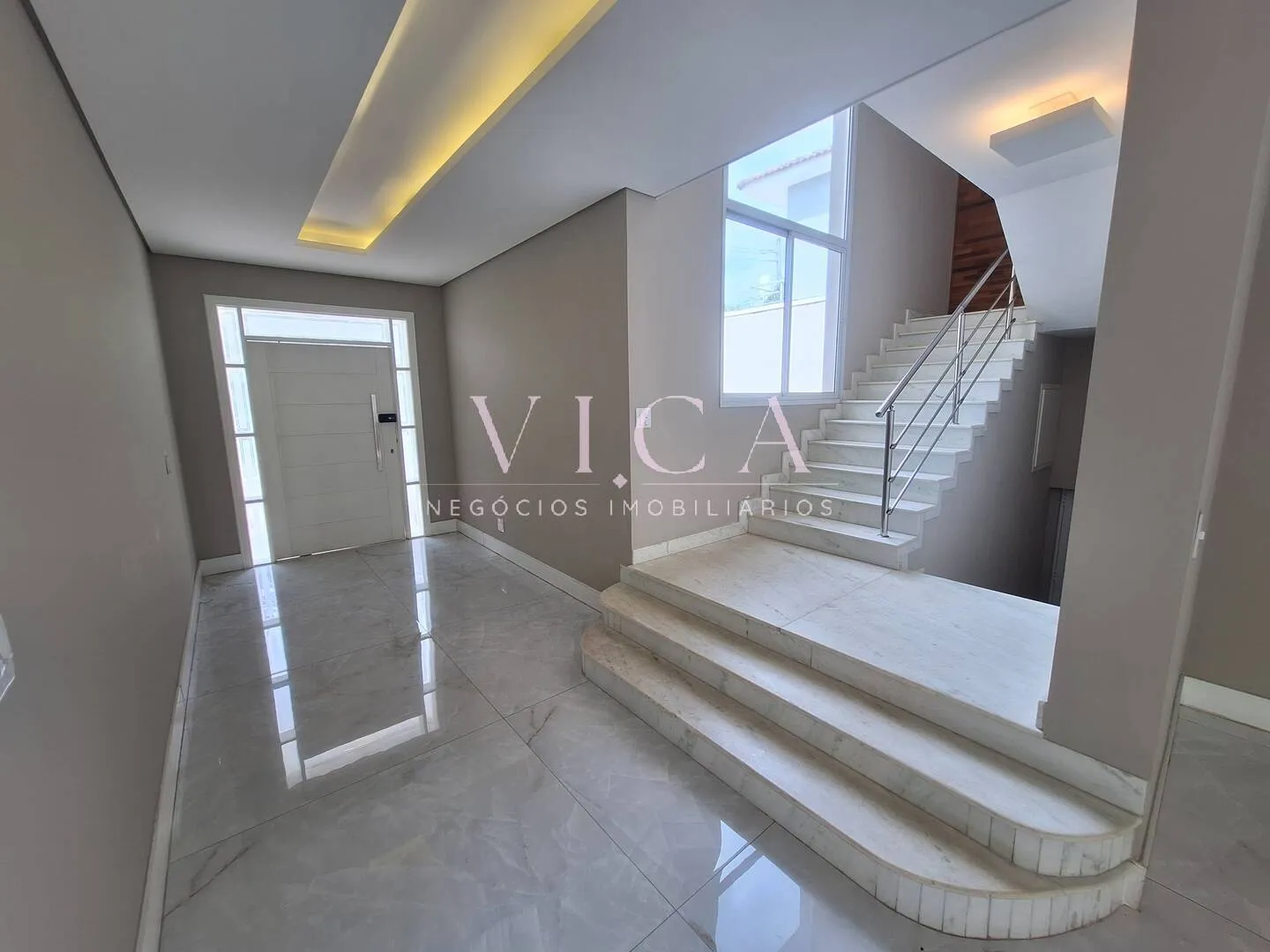 Imagem Casa com 4 suítes, 468m² para venda por R$ 5.000.000 - Alphaville/SP