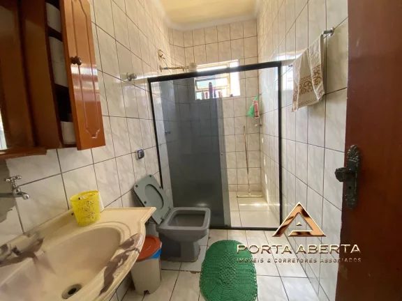 Imagem Predio com 3 Apartamentos e 1 loja a venda - COD 1116
