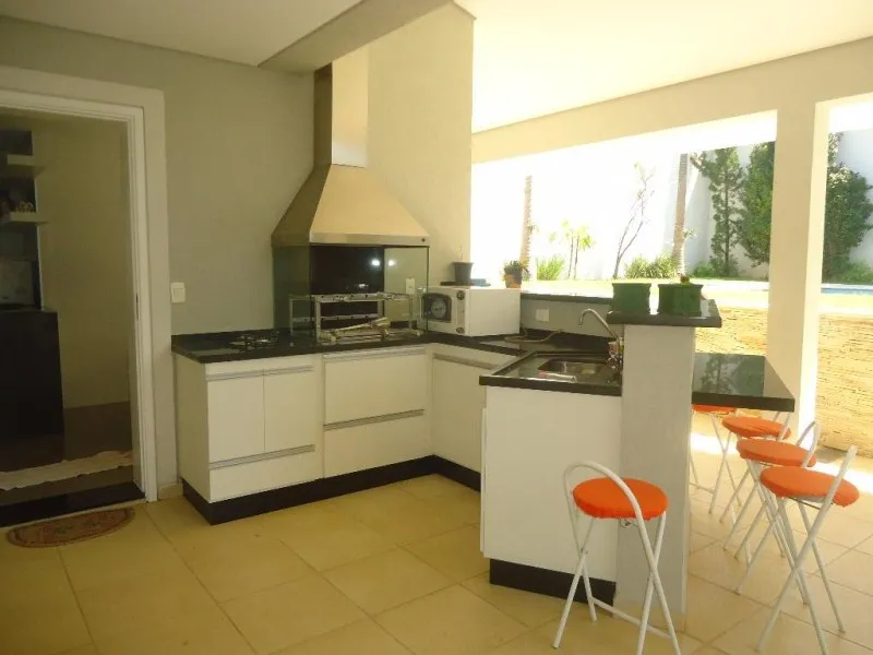 Imagem Casa em Condomínio de Luxo no Jardim Paiquerê, Valinhos-SP: 3 Quartos, 3 Suítes, 3 Salas, 5 Banheiros, 495m². Confira!