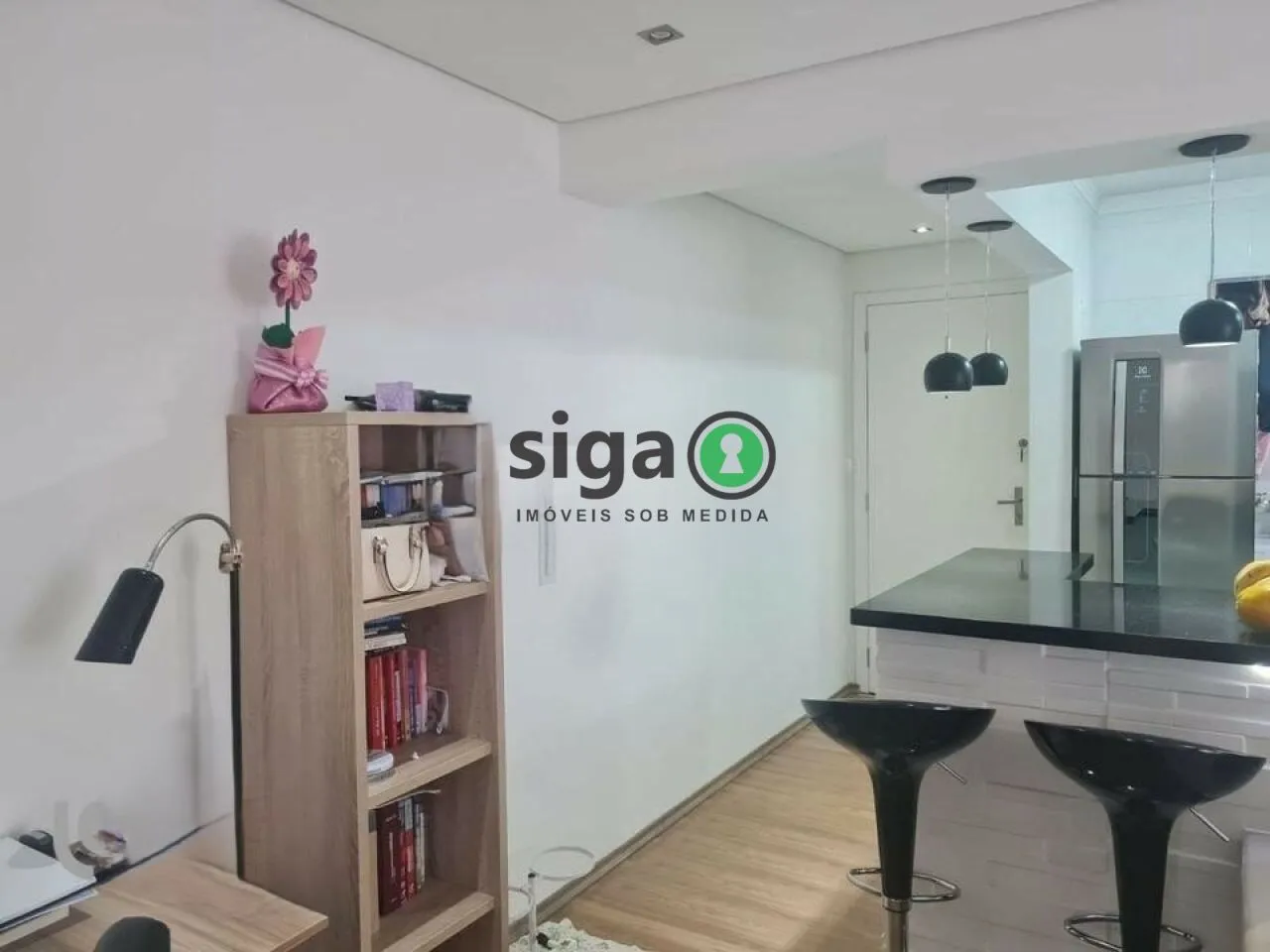 Imagem apto à Venda na Vila Madalena, com ², 1 quarto e 1 vaga, SEMI MOBILIADO