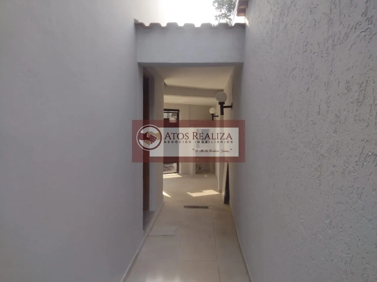 Imagem Sobrado em Vila Gea Campo Grande, 3 dormitórios, 02 vagas por R$3.000/mês