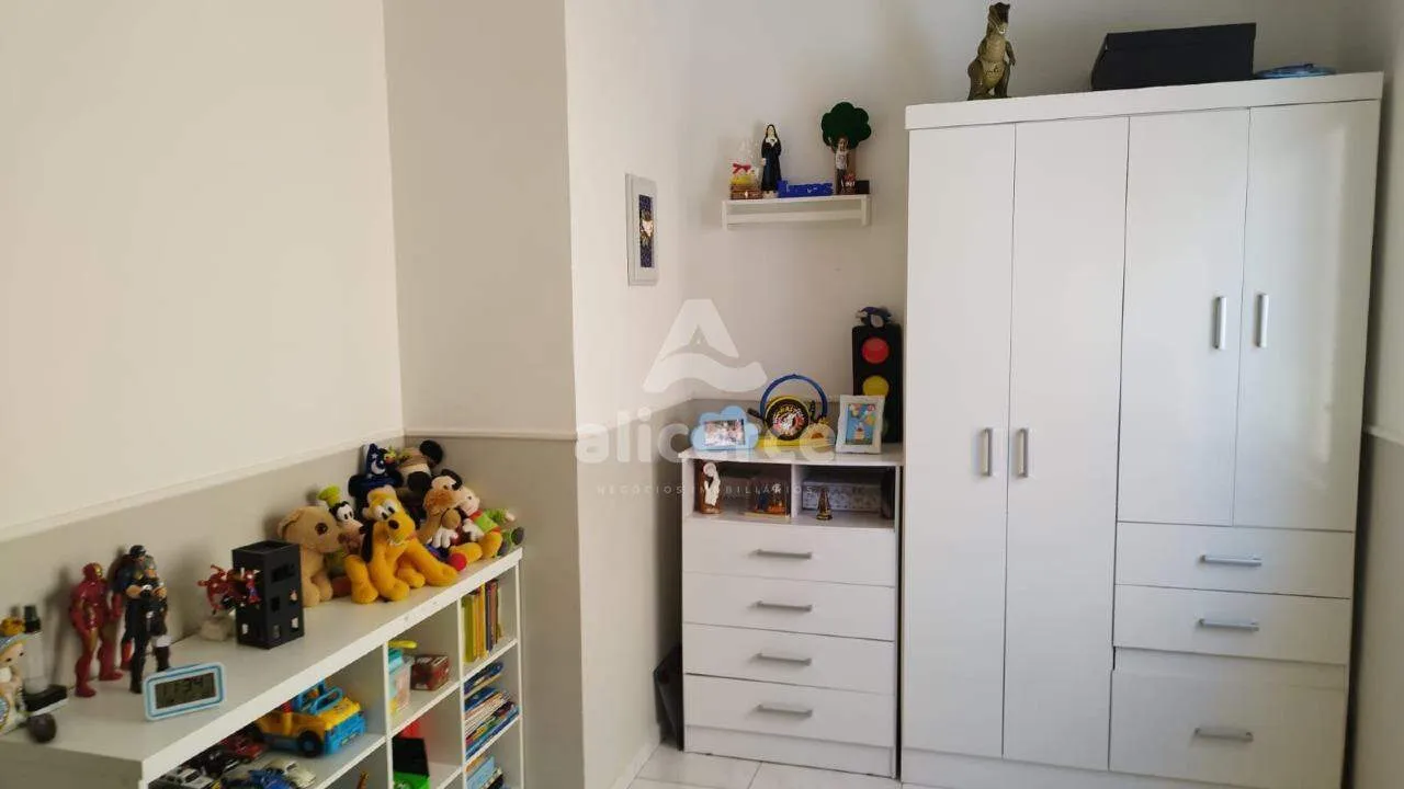 Imagem Sobrado à venda com 2 quartos , 70m² em Potecas São José
