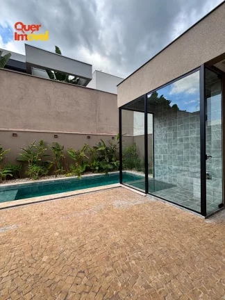 Imagem Casa em Condomínio de Luxo em Ribeirão Preto-SP: 4 quartos, 4 suítes, 2 salas, 5 banheiros, 4 vagas de garagem, 250m² de área.