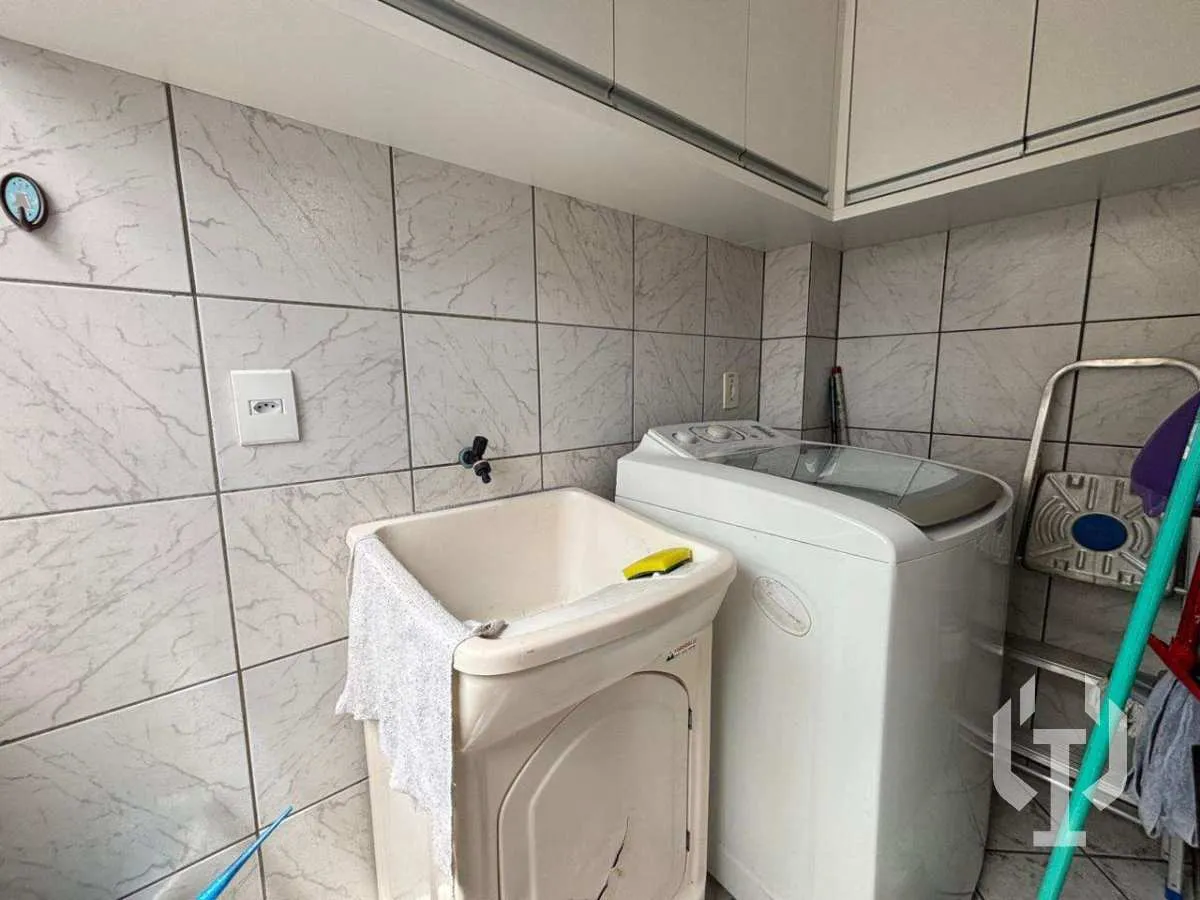 Imagem Apartamento Mobiliado com Terraço em Meia Praia