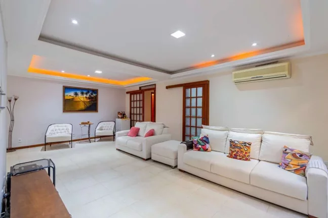 Imagem Casa para venda no bairro Tristeza em Porto Alegre