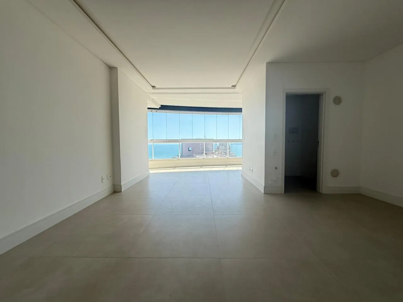 Imagem Apartamento com vista para o mar à venda com 128.5m2 por R$ 3.000.000,00