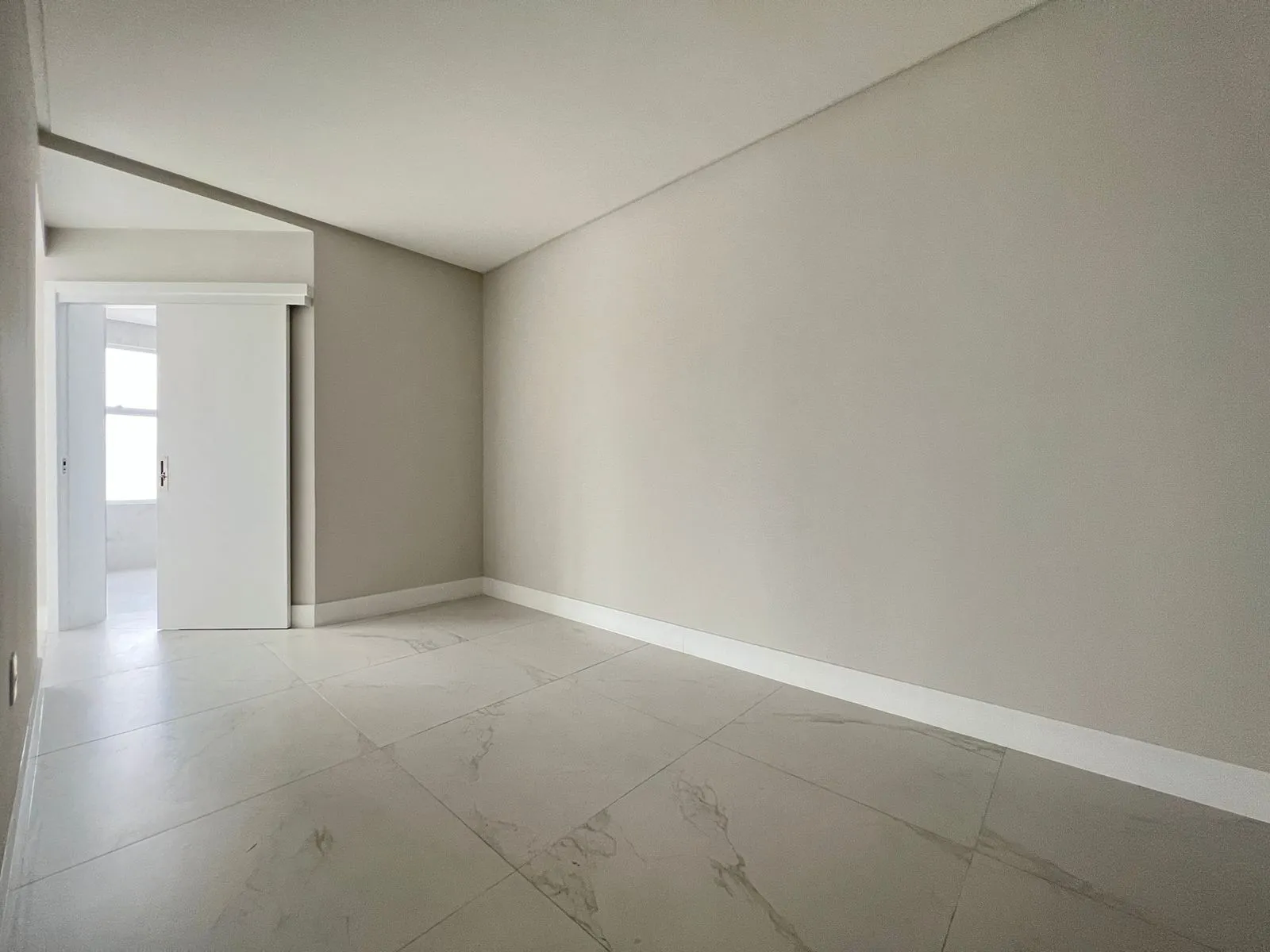 Imagem Apartamento com vista para o mar à venda com 197m2 por R$ 4.290.000,00