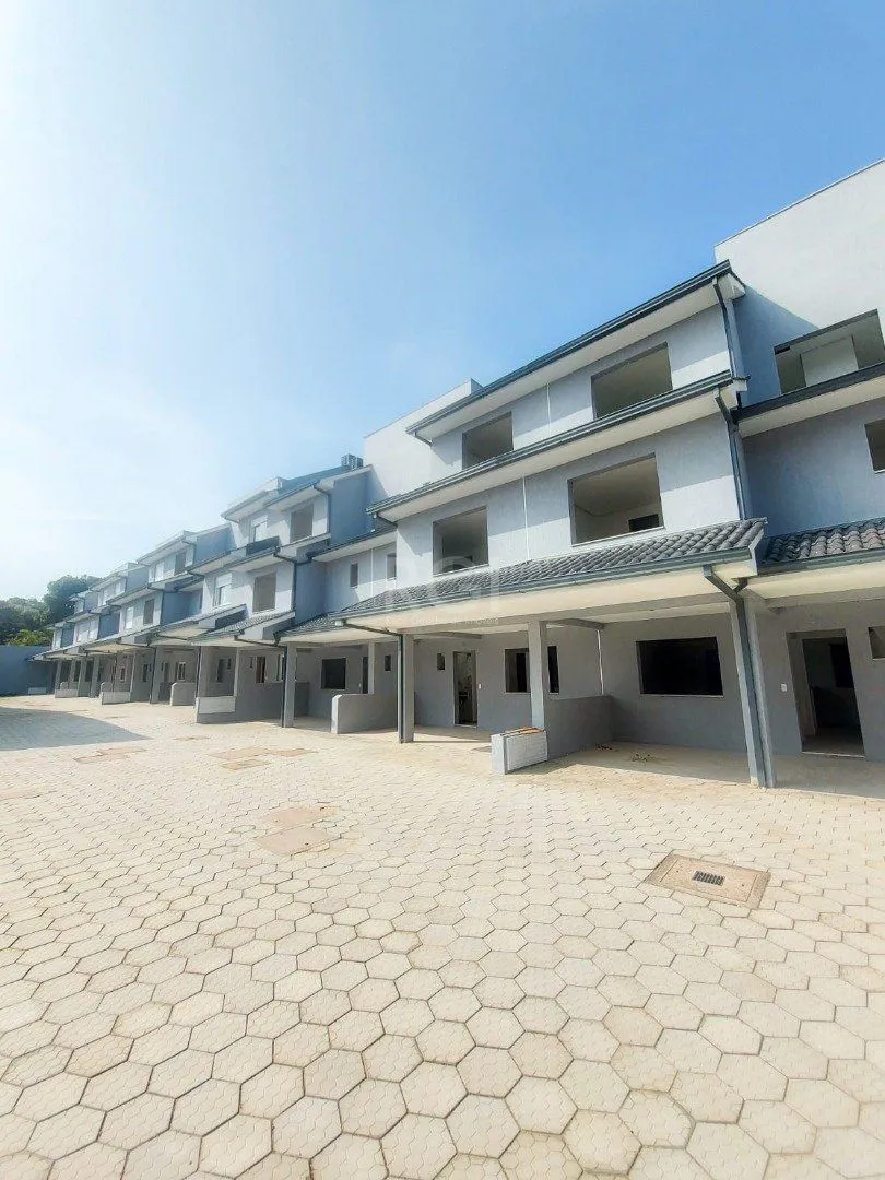 Imagem Casa Condominio para Venda - 128.96m², 4 dormitórios, sendo 2 suites, 2 vagas - Tristeza