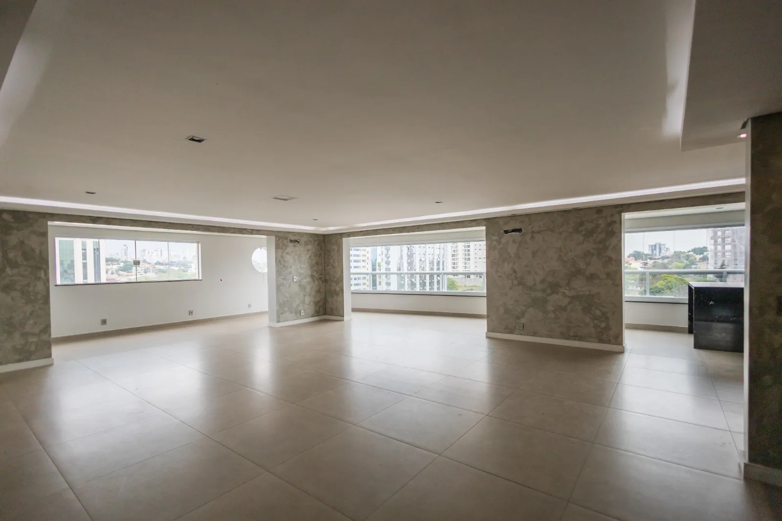 Imagem Apartamento de 320,00 m² a venda no Edifício Luxor, Jardim Emília, Sorocaba/SP