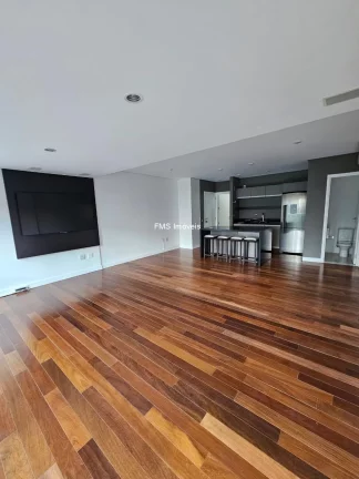 Imagem Apartamento no Itaim Bibi com 2 Quartos sendo 1 Suíte, 3 Banheiros, 2 Vagas.