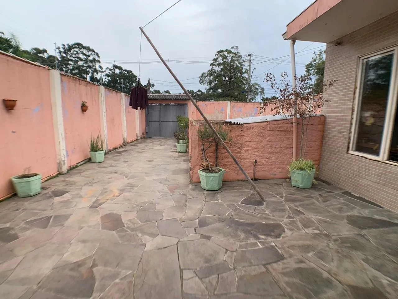 Imagem Casa para Venda - 318m², 3 dormitórios, Piscina, Bairro Guarujá