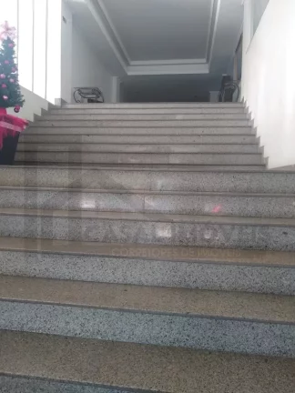 Imagem CASAL IMÓVEIS VENDE APARTAMENTO ED CRISTO REI 4 SUÍTES + 2 VGS 360 M2