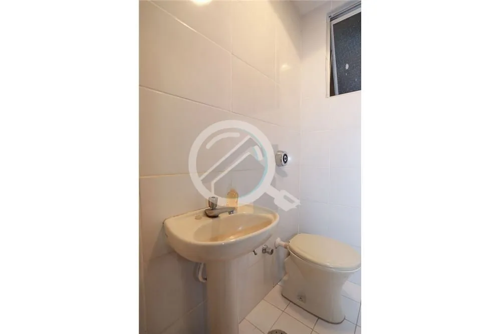 Imagem Sala comercial com 43 m², no bairro Floresta, 2 lavabos, piso frio, de frente com vista magnifica p...