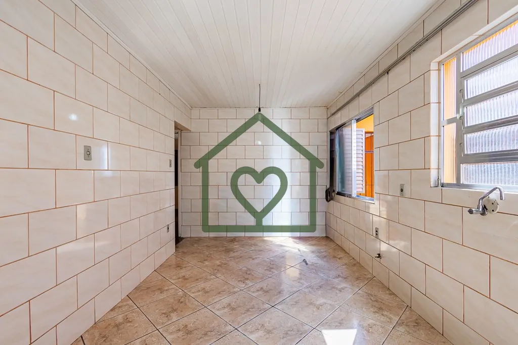 Imagem Casa residencial à venda no bairro Medianeira, em Porto Alegre

Excelente oportunidade para quem bu...