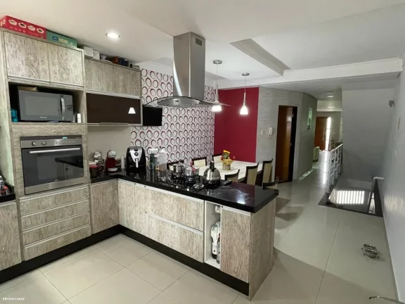 Imagem Casa com 3 Quartos à Venda, 250 m² em Vila Assunção - Santo André