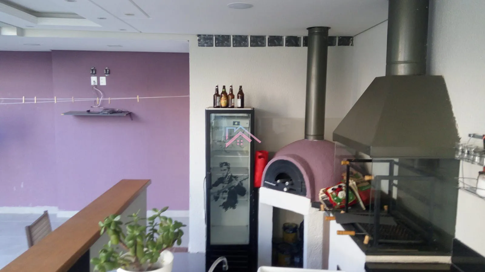 Imagem Casa à venda Horto Santo Antônio - Área útil 275 m2 com 3 dormitórios sendo 1 suíte - 4 vagas - Jund