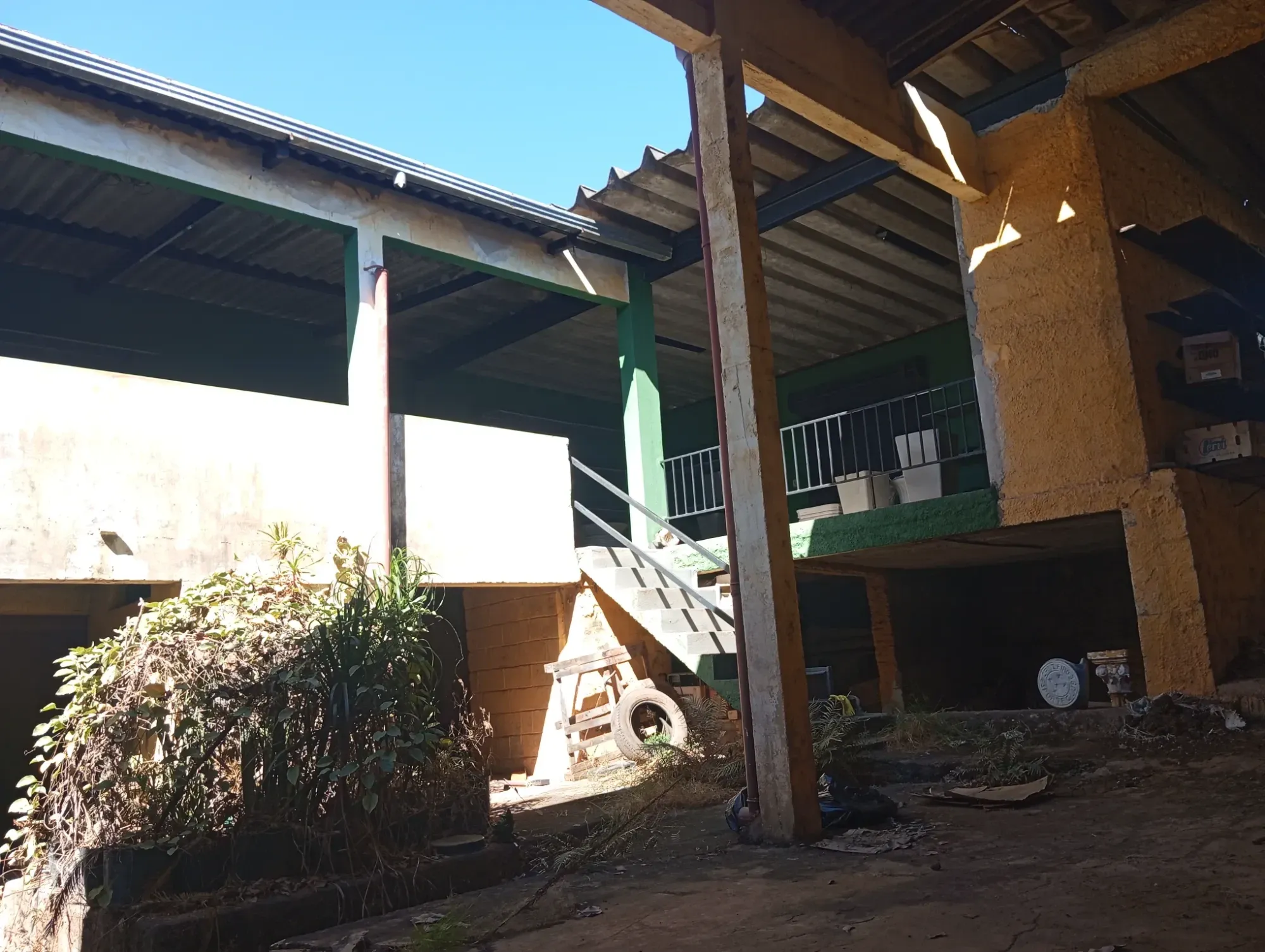 Foto do imóvel: Terreno à Venda, 1.280 m² em Cachoeirinha - Belo Horizonte em Rua Rocha Lagoa, nº 320. Nova Cachoeirinha, Belo Horizonte - MG