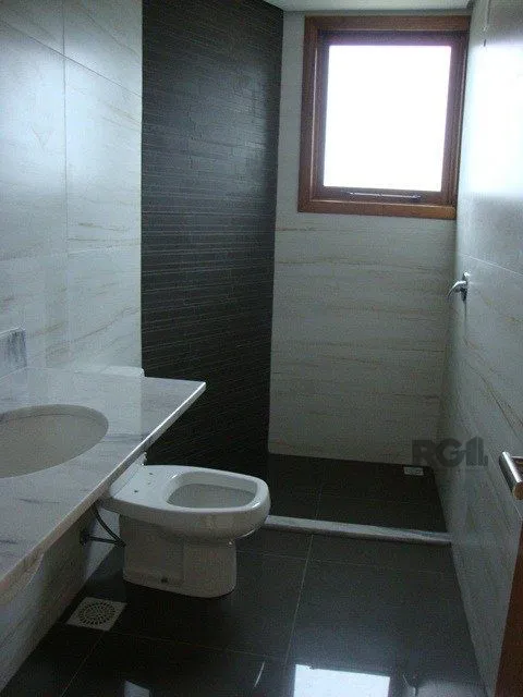 Imagem Excelente cobertura com 4 vagas no Centro de Novo Hamburgo