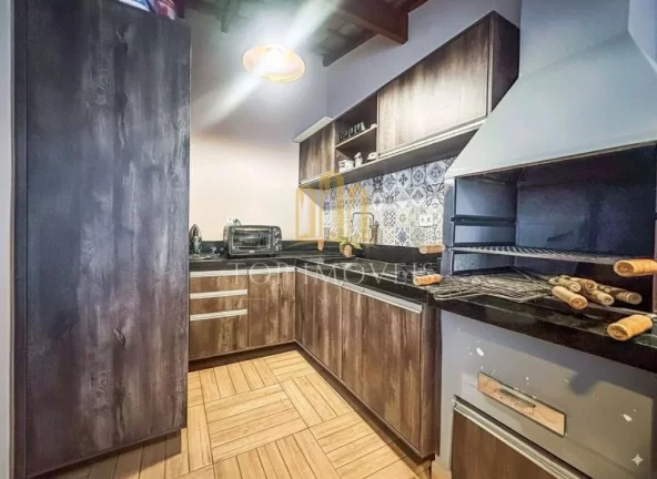 Imagem Sua Casa dos Sonhos no Bosque dos Eucaliptos! Apresentamos uma belíssima casa em um dos bairros mais desejados da cidade, perfeita para quem busca conforto, espaço e elegância!