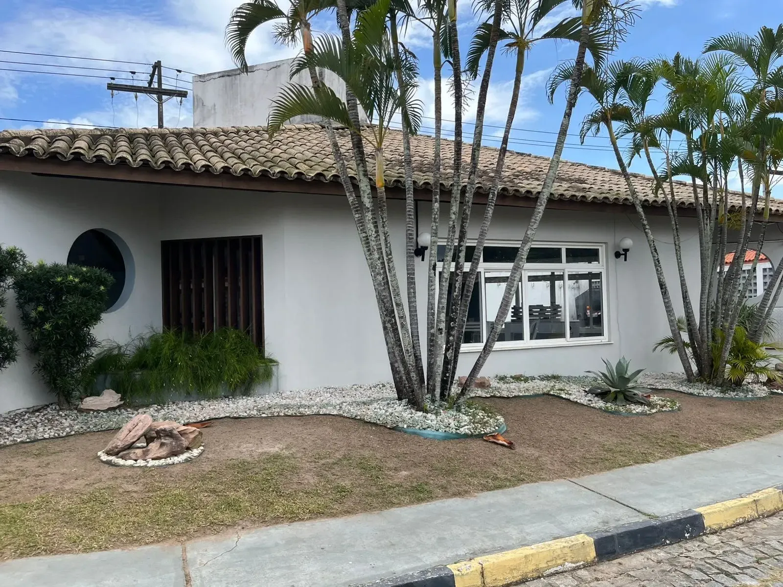 Foto do imóvel: Casa com 4 Quartos à Venda ou Locação, 190 m² em Avenida Praia de Itamaraca, nº 0. Vilas do Atlântico, Lauro de Freitas - BA