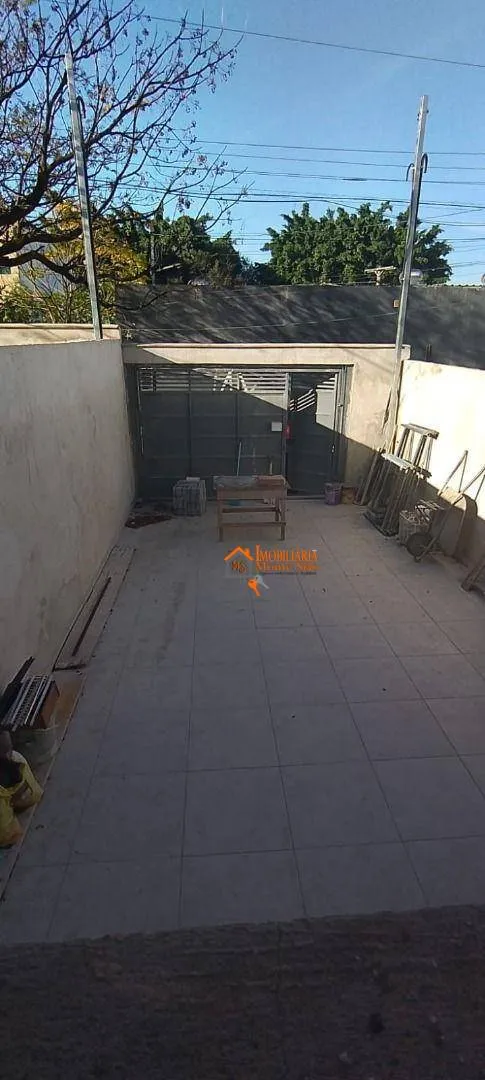 Imagem Sobrado 3 Dormitórios 4 Vagas - Jardim Santa Clara - Guarulhos/SP