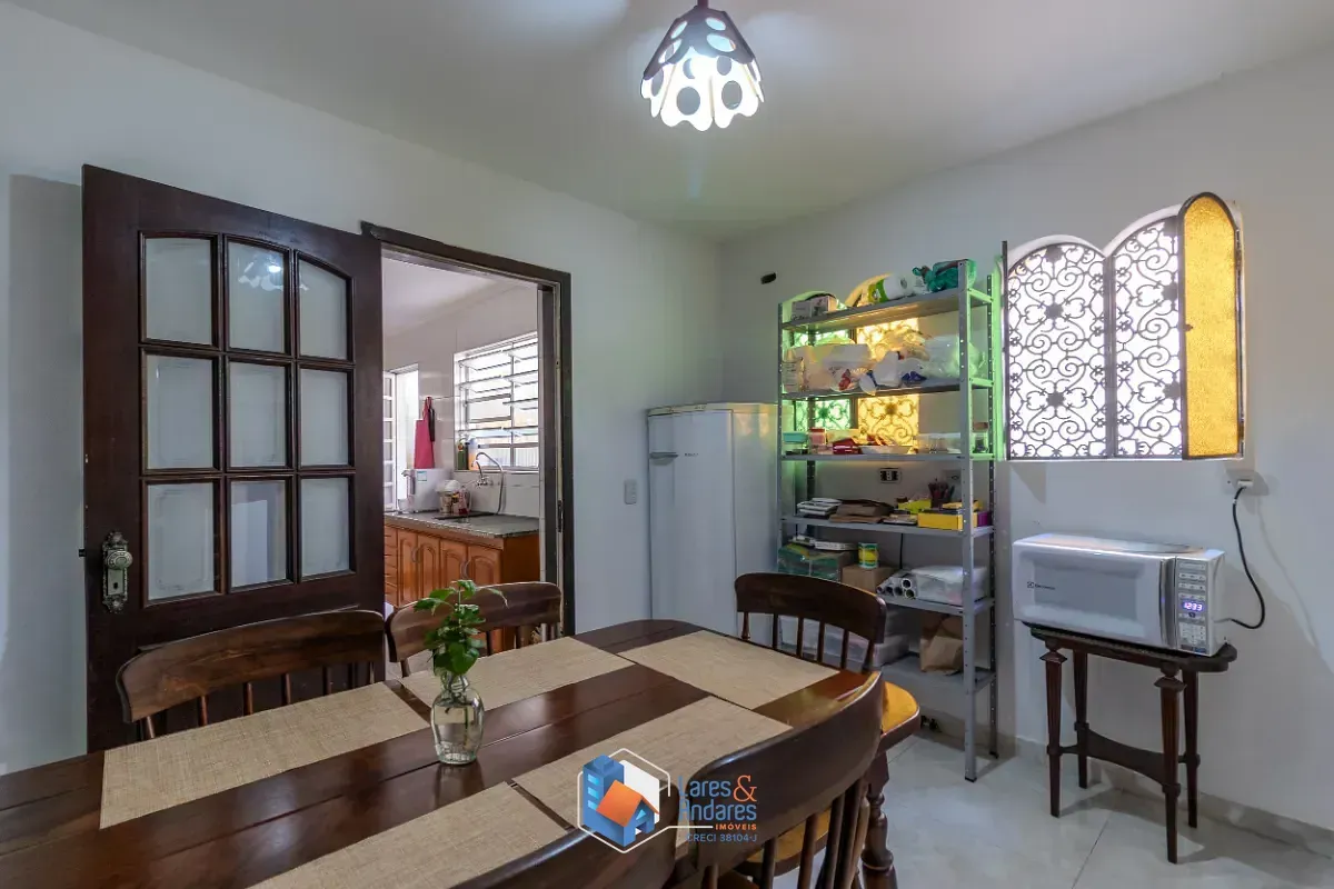 Imagem Sobrado para venda em Parque das Árvores com 3 quartos, 180m²