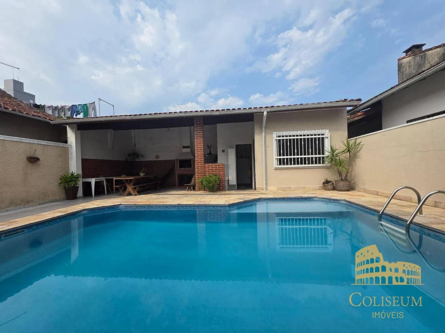 Imagem Casa com 3 dormitórios à venda, 145 m² por R$ 980.000,00 - Vila Caiçara - Praia Grande/SP