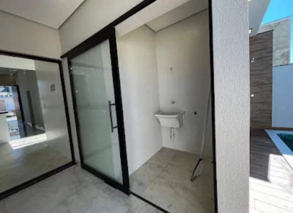 Imagem CASA TÉRREA COM PISCINA 03 DORMITÓRIOS SUÍTE CONDOMINIO HORTO VILLAGIO
