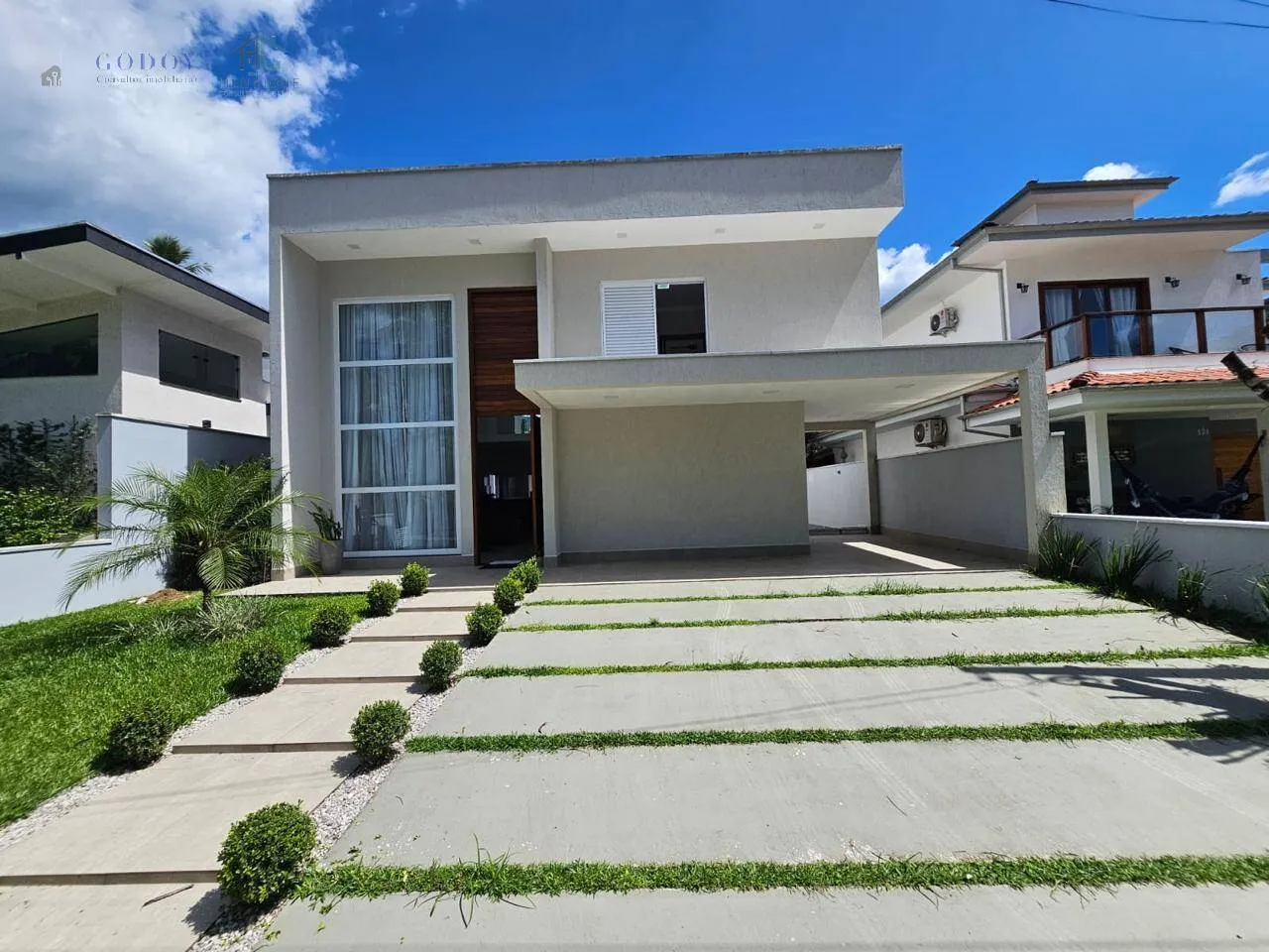 Imagem Casa moderna de alto padrão em condomínio fechado - 4 suítes - Ubatuba