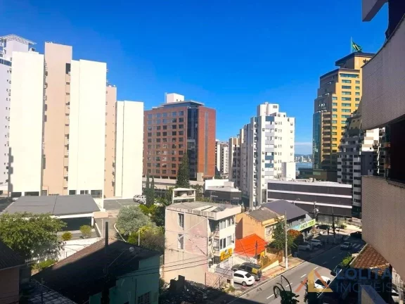 Imagem Apartamento à Venda, 3 quartos sendo 1 suíte, no Centro de Florianópolis/SC