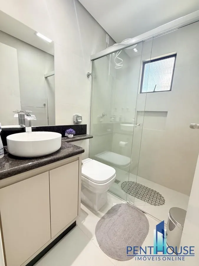 Imagem Apartamento Quadra Mar para Venda em Balneário Camboriú, CENTRO, 2 dormitórios, 1 suíte, 2 banheiros, 1 vaga