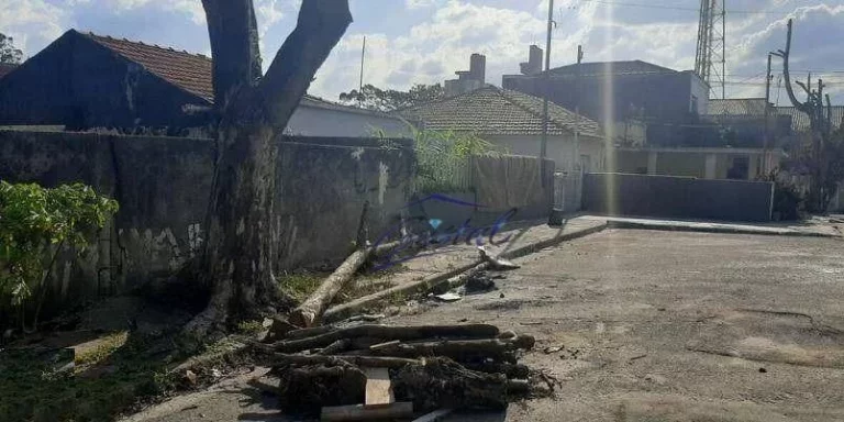 Imagem Oportunidade - Excelente terreno com 2.180 m² em ZM - Zona Mista. Ótimo para construtores!